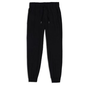 Lululemon On the Fly Mid-rise jogger